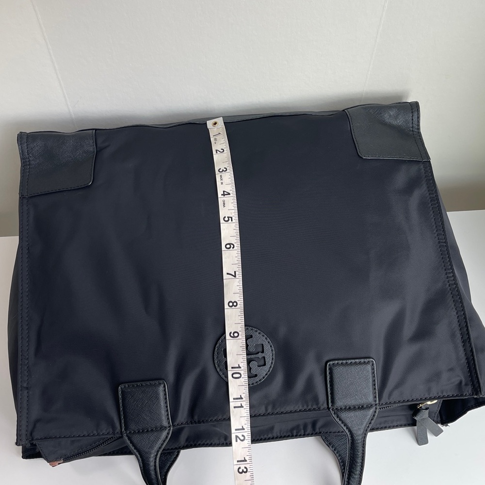 Tory Burch Ella Packable Tote - Picture 14 of 16